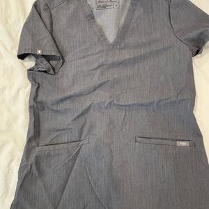 Figs Women’s Gray V-Neck Scrub Top